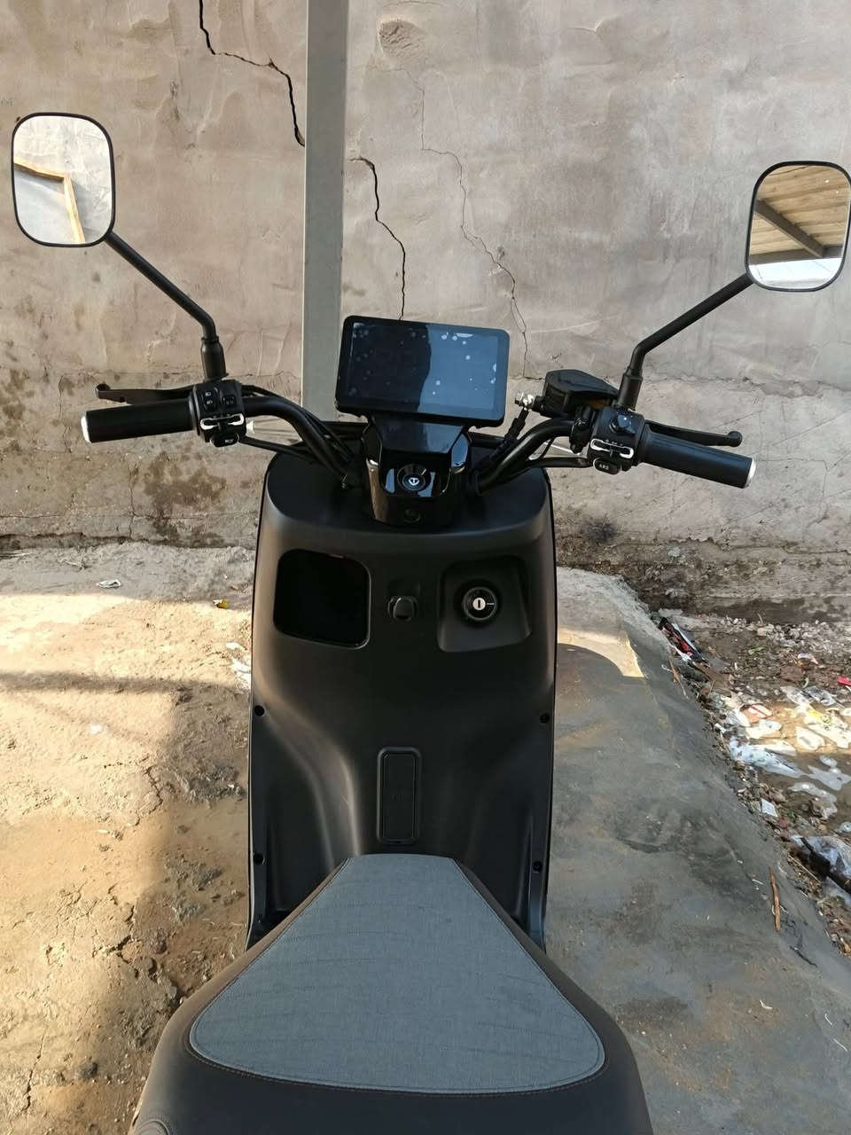 دراجة الريان TAILG F51 الكهربائية - سرعة، راحة،
سويچين + بصمتين + تشتغل بصمه مثل ما موضح بل صوره 

شـاشه فول ديجيتل تعرضلك السرعه والاعطال 

بطاريات عـدد 6 من شركـة TAILG  العالـمية

حجـم الويل 12 تايـر بطح يمنع الانزلاق

بطارية غرافين 72 فولت / 35 أمبير

مدى يصل ل 100 كم بشحنة واحدة سرعة قصوى 75 كم/ساعة

تعليق هيدروليكي لقيادة سلسة

ملف2000

ستان كهـربائي

نظام, P بـارك

 نظام R رجوع الى الخلف 

تصميم مريح ومقعد هندسي

مستخدمة شهرين فقط ✅

السعر 900 وبيها مجال دراجه جديده معنى الكلمه أي نقص مابيها 

العنوان / بغداد 

للتواصل خاص او رقم واتساب ***********

***********
