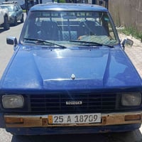 للبيع بيكم 1985 گشر نظيف 80%  سيارة گاعدة وحلوة محرك وگير بالشرط كابون...