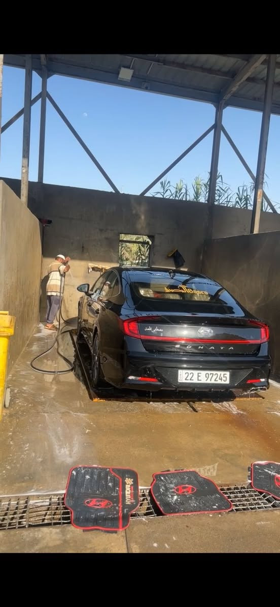 سوناته 22 محرك 2.5 فول مواصفات
فتحه بنوراما كشن كهرباء اربع انضمة قياده شاشه كار بلاي الضربه مال امريكه جاملغ وبنيد لا دواخل لا شواصي لا ايرباك كله سليم ولضربه الي عندي جاملغ الثاني ضربه
كلش كلش خفيفه السعر 175 وبي جمال للشراي 
الرقم *********** 
عنواني البصره
