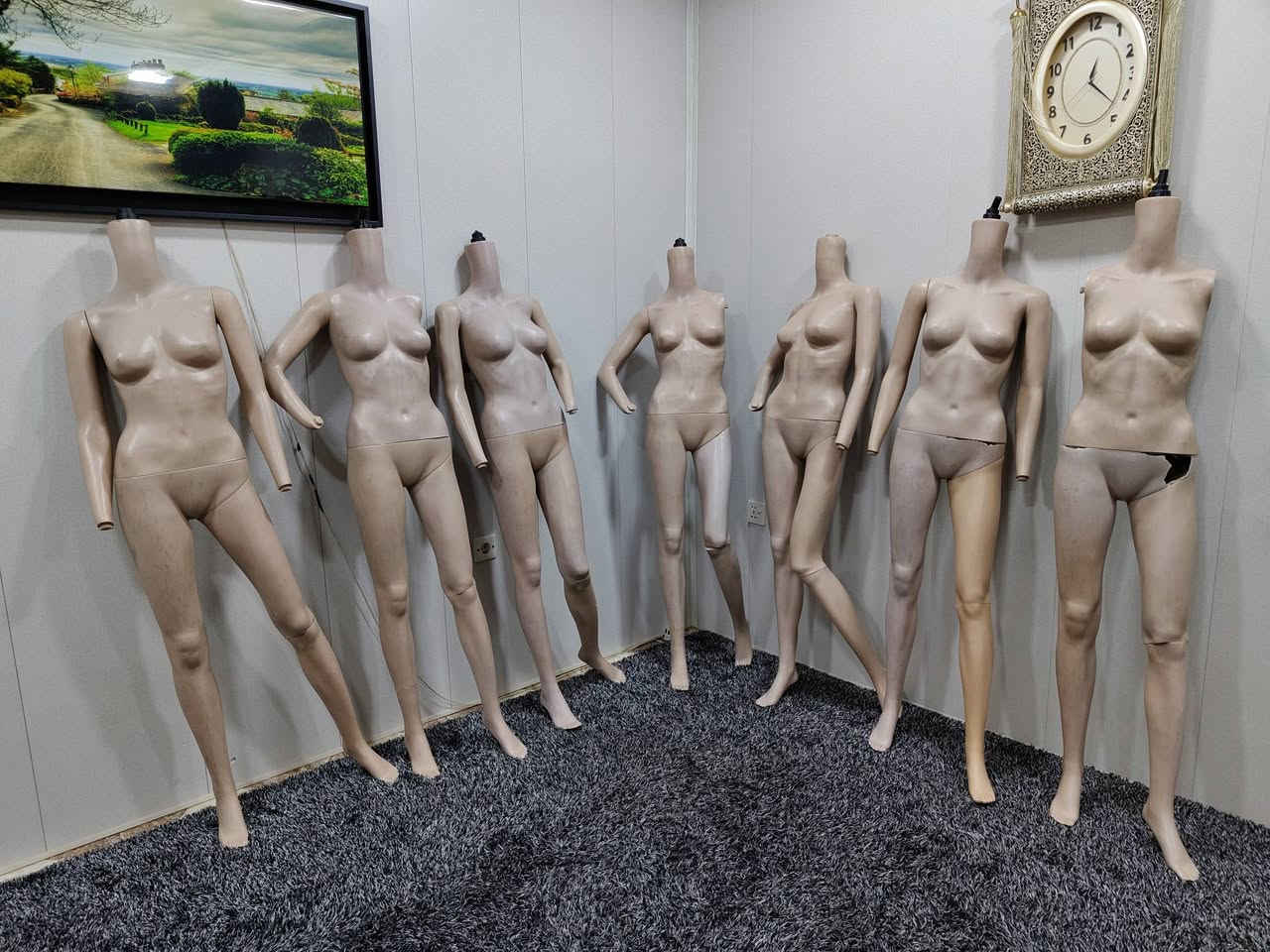 جبت لكم اليوم مانيكانات عرض بأشكال وأحجام مختلفة! 🤩 كلها متوفرة عندي وبأسعار الجملة. شوفوا الصور واختاروا اللي يناسبكم. 👗🛍️ #ملابس #تجارة #مانيكان


**إذا كنت صاحب هذا الإعلان وتريد حذفه لأي سبب، رجاءا أرسل رسالة إلى الدعم الفني**