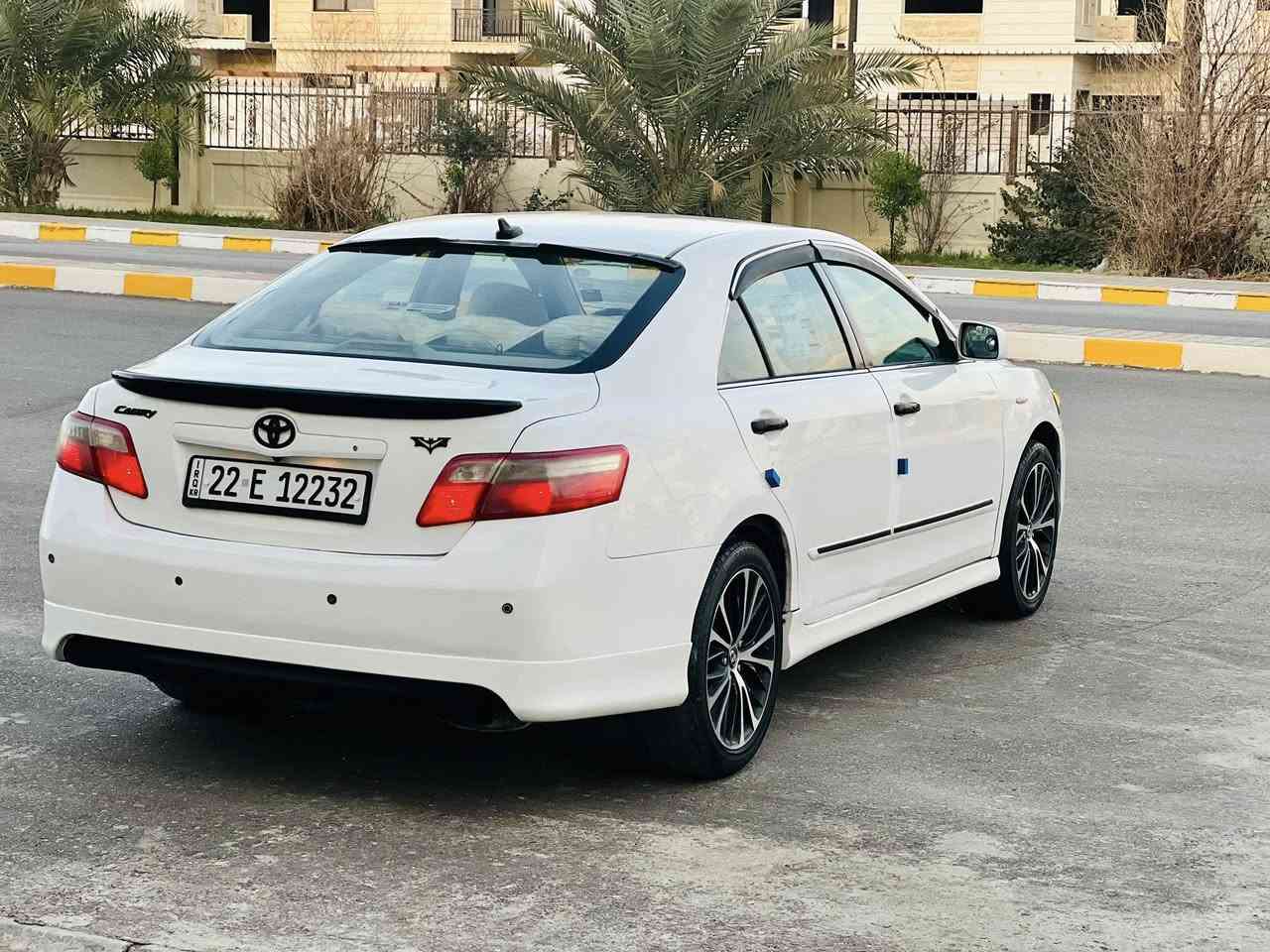 ياالله سلام عليكم كامري خليجي 2009 GLX فول مواصفات عده السلايت سياره رقم اربيل دولي سياره كفاله عامه كلين بدون قطره صبغ رقم جديد سنويه جديده مابيه نقص برغي على وضع الشركه
كير/ محرك/تبريد/صدر خلفي امامي /تخم تاير /تخم ويل كب/دوشمه كله بلشرط
مواصفاته
محرك 2400 مامفتوح 
تحكم ستيرن
كشن جك
شاشه+ كامره
صاج ملكي
داخل عسلي
حساس خلفي
تخم ويل كب كروم
بلاجكتور بلادي
بجم زنون
تبريد قطعتين 
قفل مركزي
تحكم مرايه جانبي
قفل مركزي
وبعد بيه هواي مواصفات السعر المطلوب 117 وبيه مجال للتواصل *********** مكاني تكريت اعتذر من الوعده والقسط
