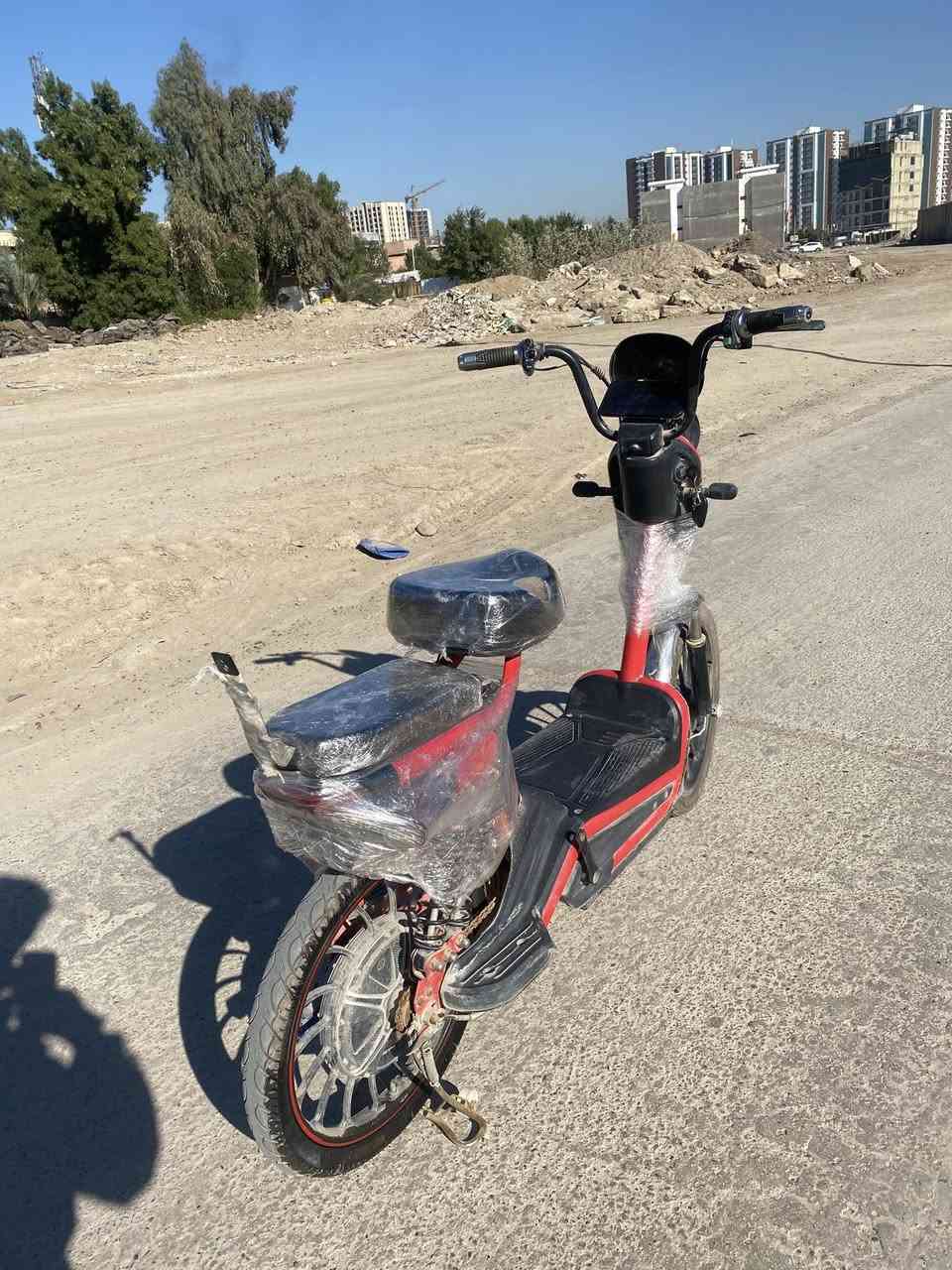 موديل 2024
نضيفة كلش
بطاريات جدد
تايرات جدد 
مابيها اي نقص 
***********
