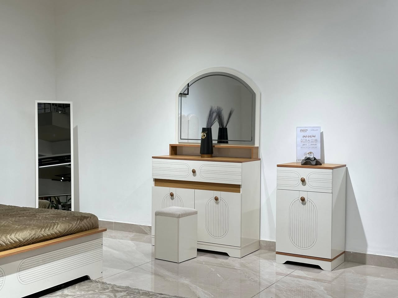 9 قطع كنتور ملحق هادئة المظهر سعة تخزين كبيره متوفرة الآن في معرض الشركه الكائن طريق رفاعي نصر مجاور جامعة اوما الاهليه للاستفسار اكثر يرجى الاتصال على الارقام التاليه 
***********
*********** واتس فايبر تلگرام 
البيع بطريقة النقد والاقساط 
الشد والنقل داخل محافظة ذي قار مجانا
