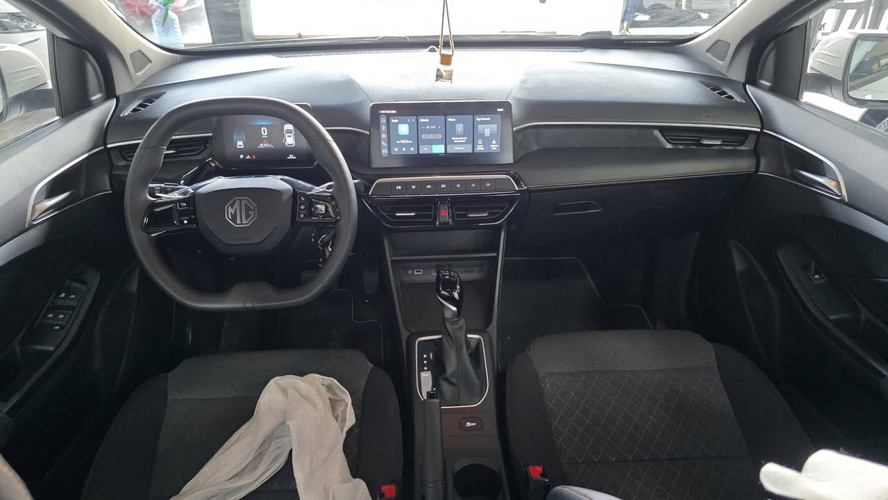 ئێم جی  MG3 2026
سعر ٩٧ ورقة  ژمارە کاتی ٦ ساڵ زەمان . 
تەنیا یەك هەزار ڕۆیشتووە.
مواصفات.شاشەوکامێرا.ڤۆلیۆم.حساس.
مکان   اربیل. معرض توب كارس شارع ١٠٠
موبايل  ***********   سعر ٩٧ ورقة.
