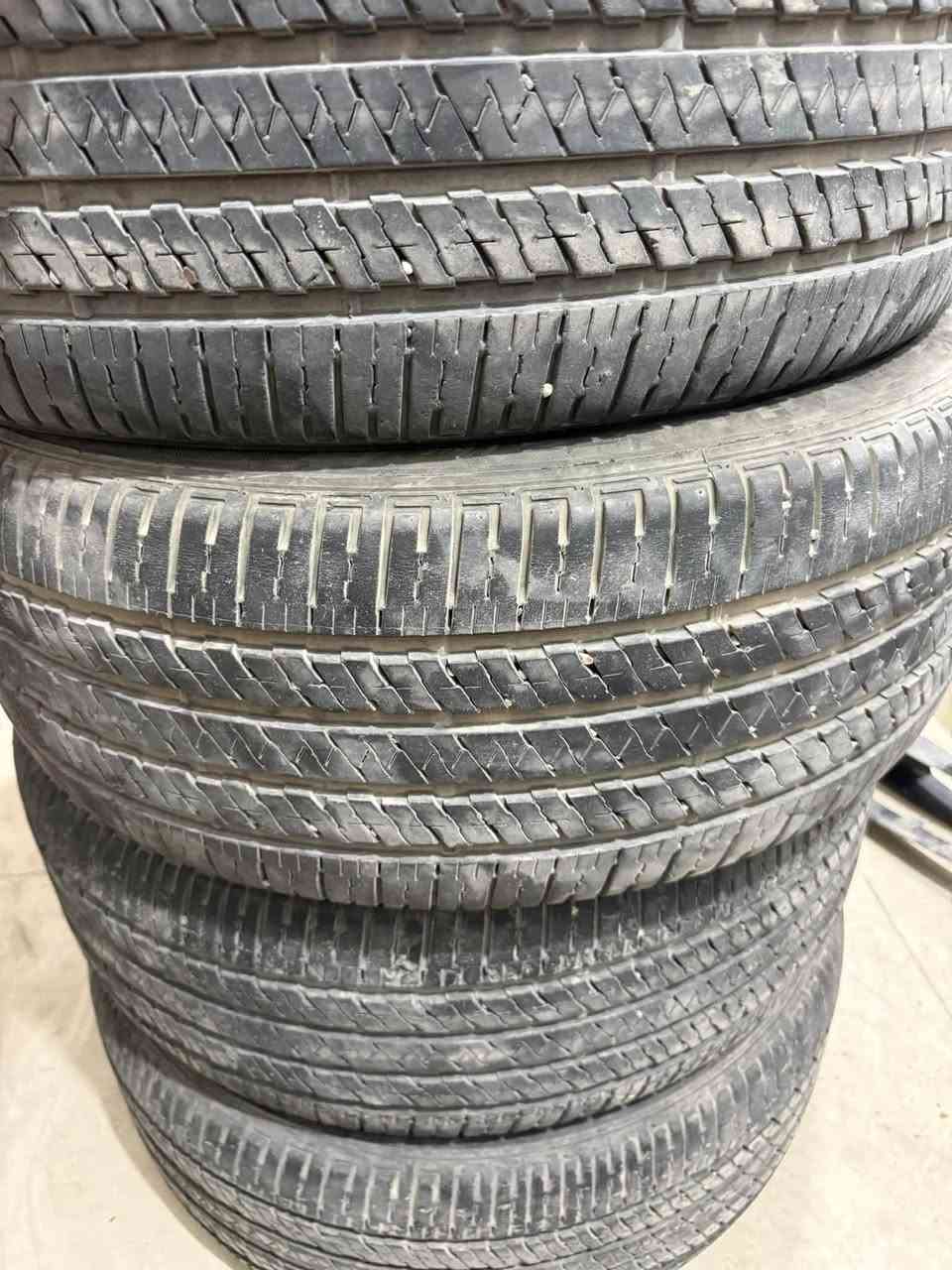 السلام عليكم
طخم تايرات ماركة برچستون حجمهم موجود بالصور مال كصة 
بيهم بنچرين للبيع قيم وبالعافية عليك
مكاني الموصل


**إذا كنت صاحب هذا الإعلان وتريد حذفه لأي سبب، رجاءا أرسل رسالة إلى الدعم الفني**