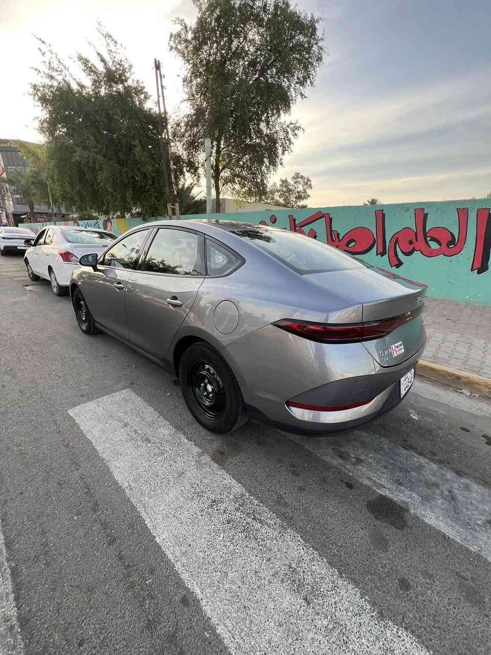 بيوادي موديل 25
جاهزه ومكفوله ومدوشمه كاعيه جلد وسفاري 

ماشيه 28الف الكلي سياره بسمي تحويل مباشر 

ميحتاجلها صرف بيها رصعتين صغار فقط الباقي مكفول 

مكاني بغداد الكرخ 
السعر 18/500بيهاًمجال بسيط 

***********
