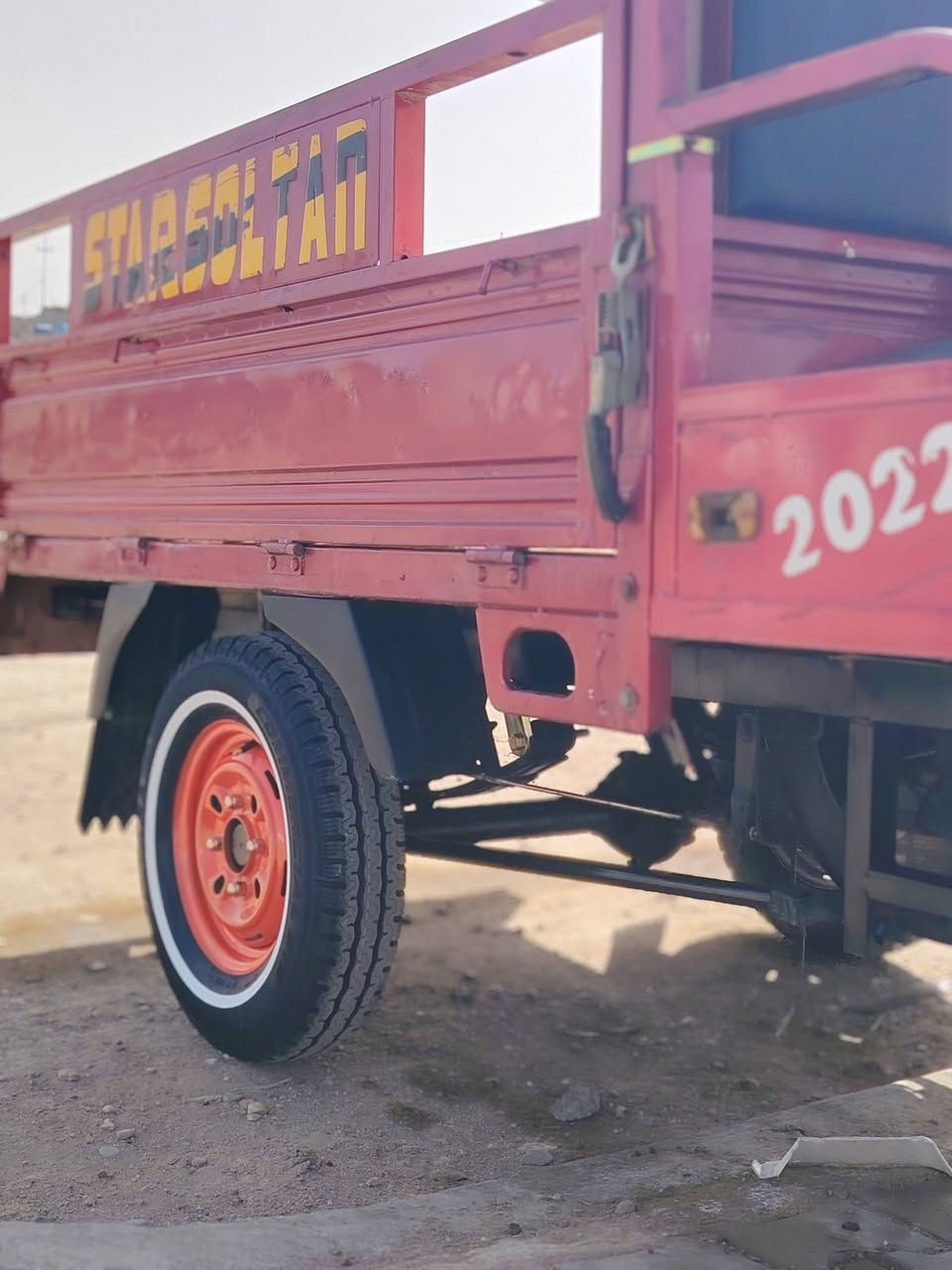 ستوته البيع مكفوله وكيلها بشارع بغداد
موديل 22 سلطان جديده مكاني قرب جسر الحولي 
***********
