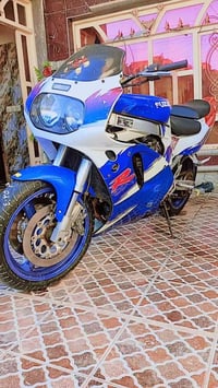 دراجه محرك 750بل جيس  الدراجه نضيفه كلش اورق كامله ومكمركه يعني گبل تر...