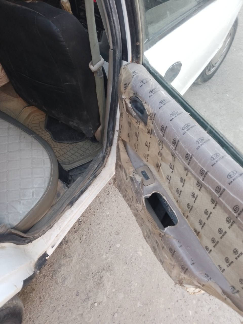 سلام عليكم سيفيه للبيع رقم بغداد الجديد موديل 94 تحويل مباشر السياره بيهه بخار ويرادلهه ترتيب السعر 30 وبيهه مجال العنوان بغداد المداءن الستفسار ***********
