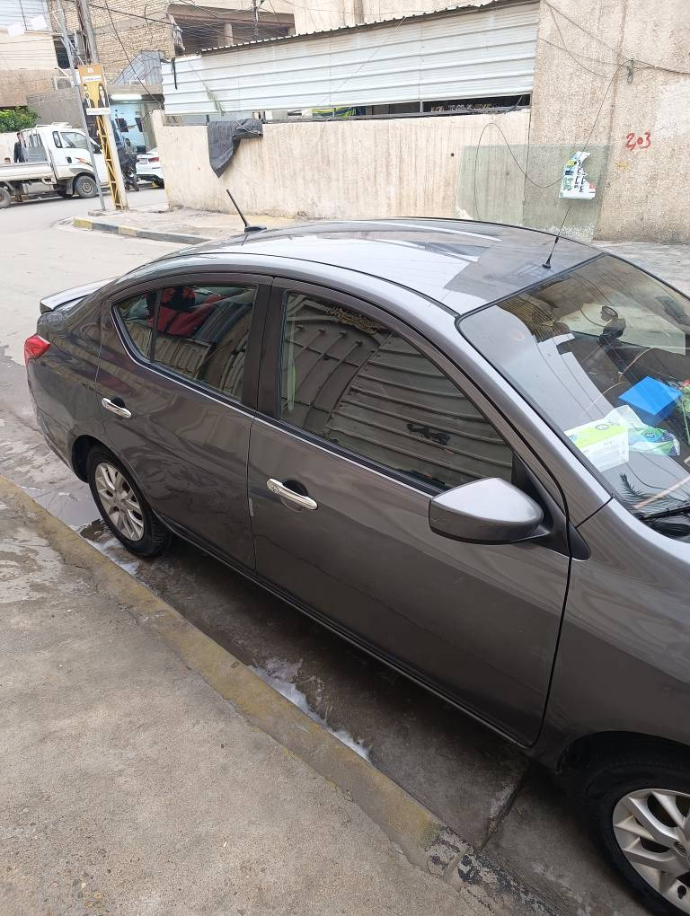 سلام عليكم نيسان فيرسا 2018 فول مواصفات بصمه تحكمات ستيرن ويل كاب كامره تحكم مري كروز مثبت سرعه شاشه بلاديه كير مكينه فول ماشيه 80 
سياره مال بيت وخير من الله سنويه جديده وهزه ورقم جديد سياره حادث امريكا بس خشم البنيد وبيهه 4قطع 
بدون دواخل مكانه بغداد الغزاليه سعر 87 رقم *********** ل تعجبه ل سياره يجي يشلع عيوني ول مايعجبه يعبر المنشور بغداد, العراق
