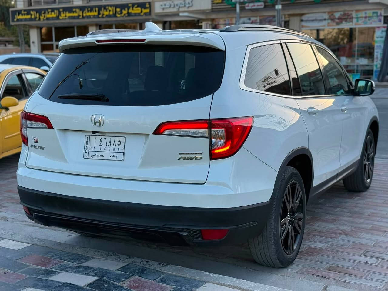 هوندا بايلوت 2022
رقم بغداد باسمي 
8 راكب  
6سلندر فول مواصفات 3500
كشنات كهرباء 
تحكم ميموري
تدفئة مقاعد 
رادار امامي خلفي جانبي 
سستم صوت سماعات 
تبريد مركزي 
فتحة سقف 
صندوق كهرباء 
لايت ليد زنون
 امامي خلفي +كشافات ليد 
عدادات ديجتل 
شفتات ستيرن 
كير دكم 
شحن لاسلكي 
شاشة حجم كبير +كاميرا ٣ وضعيات 
كاميرا امامية تحديد مسار وبعد بيهة مواصفات 
تصعيد تنزيل جام ريمونت 
شاشة حجم كبير فول اندرويد 
شفتات ستيرن 
حادثها بس جنطة 
للاستفسار ***********
***********
