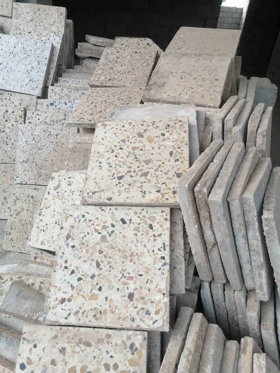 سلام عليكم عندي ميقارب 1000أللف كاشيه مستعمل نظيف مثل ما جدامكم واضح بصوره ليريد يتفضل خاص دللو مكان ديالى ناحية السلام قريت سراجق


**إذا كنت صاحب هذا الإعلان وتريد حذفه لأي سبب، رجاءا أرسل رسالة إلى الدعم الفني**