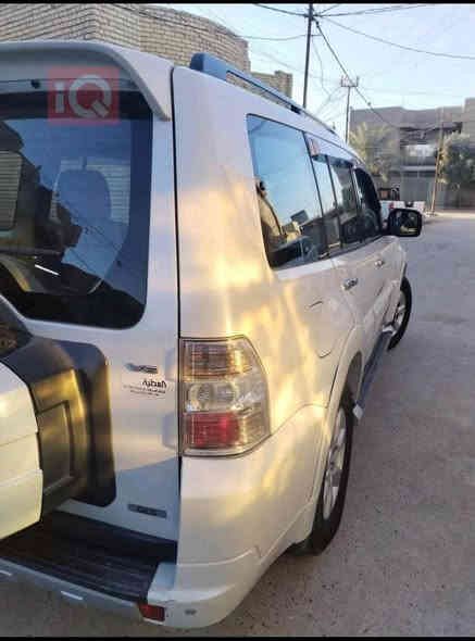 السلام عليكم
باجيرو 2010 مكفوله كفاله عامه من الصبغ والبارد
فول مواصفات
فتحة سقف
كشنات جلد
كشن كهرباء
شاشة + كاميرا
تحكم ستيرن
وباقي موصافات الفول المعروفه
كير +محرك+حداديه+تبريد / خير من اللّٰه
كلشي جديد
تخم تاير جديد
رقم بغداد تحويل الكاظمية
مكان سياره بغداد الامين الثانية
السعر 160 ورقة وبيها مجال 
للاستفسار:*********** Colombo
