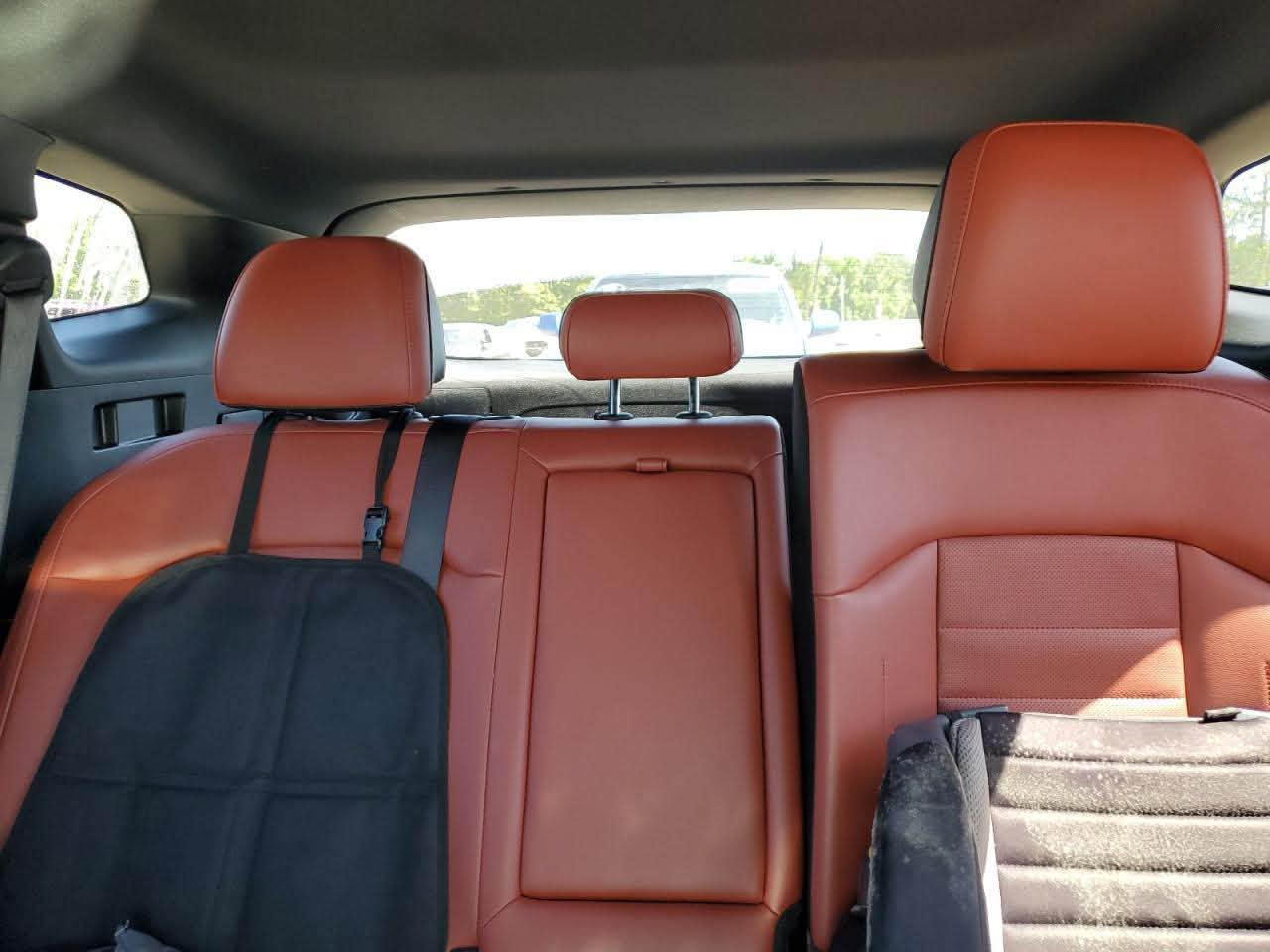 للبيع كيا سبورتاج SX Prestige 2024 أعلى فئة، وارد أمريكي،

📋 التفاصيل:

🚗 الموديل: 2024
🚗 الفئة: SX Prestige (أعلى فئة)
🌎 الوارد: أمريكي
✖️الضرر عطل ميكانيكي فقط بدون حادث بدون تبديل
📈 الممشى:,40000 كم فقط
⚙️ المحرك: 2.5 لتر GDI
🔄 القير: أوتوماتيك 8 سرعات

✅ المواصفات:

✅ سقف بانوراما
✅ مقاعد جلد
✅ تبريد وتدفئة للمقاعد الأمامية
✅ تدفئة للمقود
✅ شاشة كبيرة
✅ نظام أبل كاربلي
✅ شحن لاسلكي 
✅ كاميرات ٣٦٠ درجة
✅ كاميرا خلفية
✅ حساسات أمامية وخلفية
✅ مثبت سرعة ذكي
✅ رادار أمامي
✅ المحافظة على المسار
✅ تحذير النقطة العمياء
✅ تشغيل بصمة
✅ تشغيل السيارة عن بُعد
✅ صندوق خلفي كهربائي
✅ إنارة LED كاملة

💰 السعر:255$

📞 للاستفسار: ( *********** )
