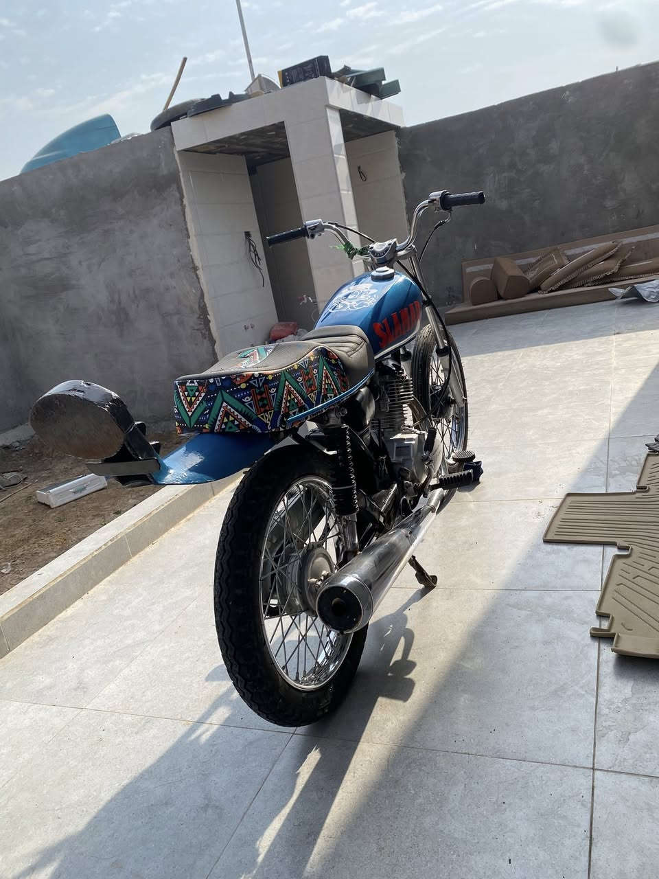 دراجه ايراني للبيع أدوات سعر ٥٥٠ وبيها مجال ***********
