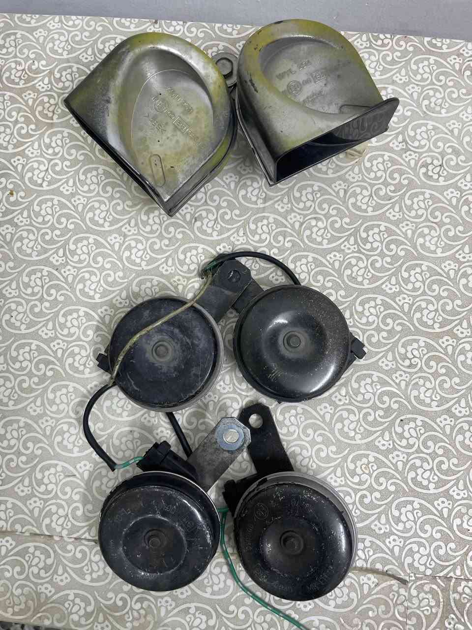 السلام عليكم يتوفر
هورنات
***********
