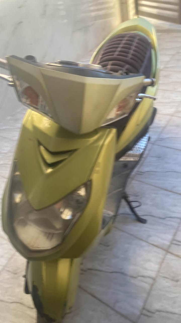 سلام عليكم سكنس للبيع فحل بوشه٥٨ مفوله دراجه شلعه معدل بيها هواي أشياء رياضي عارضها ٨٠٠ وبيها مجال ترهم مراوس ايراني تواصل *********** مكاني بياع
