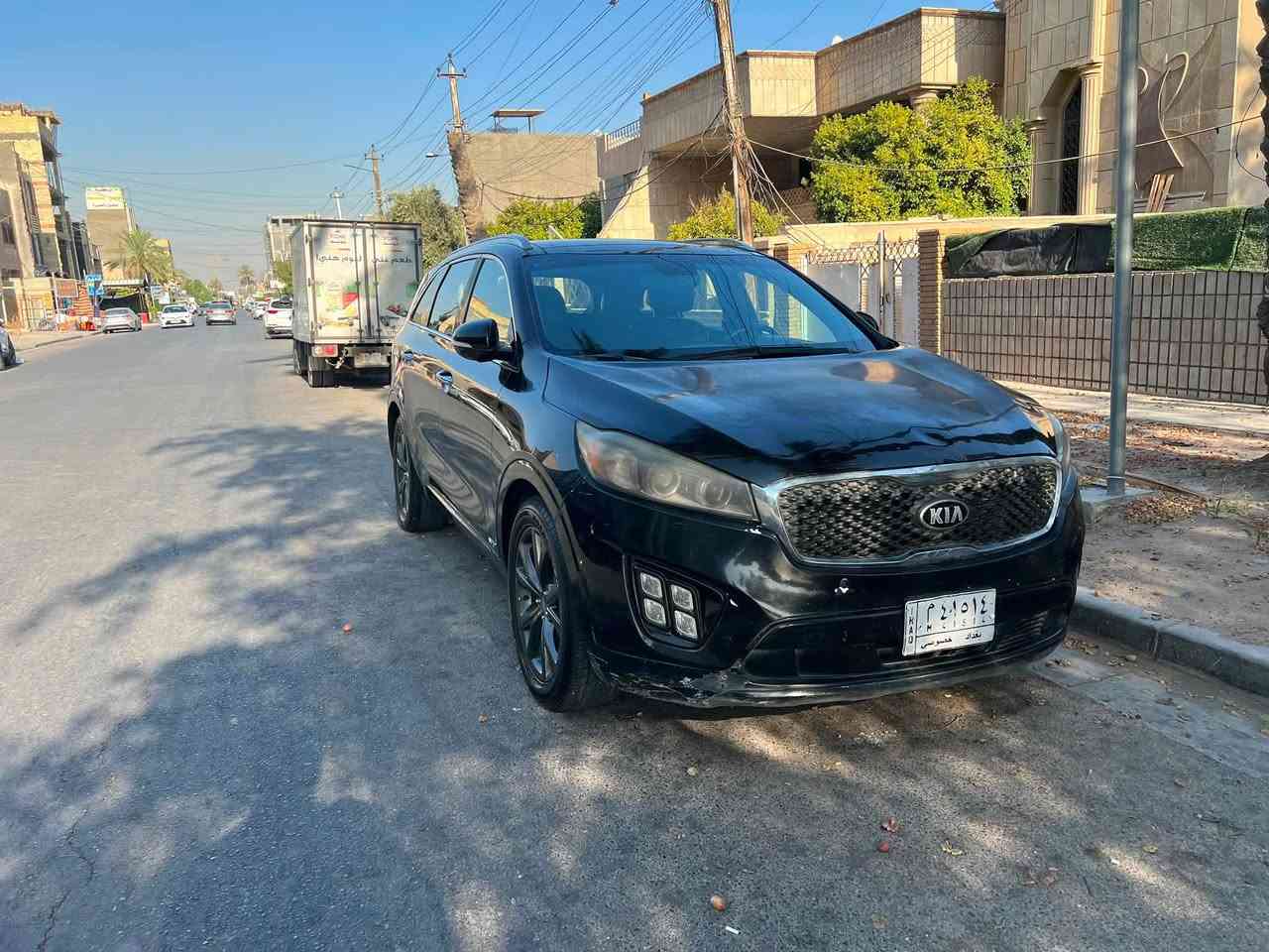 🔥 للبيع كيا سورنتو 2017 أمريكي - فول الفول (أعلى فئة) 🔥

🚘 KIA Sorento 2017 AWD (دفع رباعي)

المواصفات:
✅ محرك V6 سعة 3.3 لتر
✅ دفع رباعي AWD
✅ جير أوتوماتيك 6 سرعات
✅ تشغيل بصمة + دخول ذكي (Smart Key)
✅ فتحة سقف بانوراما
✅ مقاعد جلد كهربائية
✅ تبريد وتسخين للمقاعد الأمامية
✅ ذاكرة لمقعد السائق
✅ شاشة وكالة
✅ كاميرا خلفية
✅ حساسات أمامية وخلفية
✅ نظام مراقبة النقطة العمياء (Blind Spot)
✅ تحذير الخروج عن المسار
✅ مثبت سرعة
✅ باب خلفي كهربائي
✅ إنارة LED
✅ جنوط ألمنيوم أصلية
✅ 7 ركاب
✅ تحكم كامل بالدركسون
✅ ستائر جانبية وأعلى درجات الأمان

🚗 ملاحظة: السيارة حادثها بسيط (بيند سطحي)، السياره للبيع واذا مراوس باحدث  ماكو مشكلة.

السيارة استخدام شخصي، نظيفة بس بيها ملاحضات بسيطه 

باب الجنطه يرادله جكات 

السلايد يفتح بس مينسد 

الدشبول فطور بسبب الحراره 

حساس تاير عاطل 

ماسكات دعاميه امامي 

📍 العنوان: الغزالية
💰 السعر: 180$
📞 ***********
