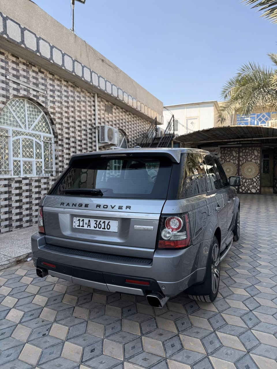 السلام عليكم
رانج روفر موديل 2013 اوتوبايكرافي اصل خليجيه + رقم بغداد مميز  
بدون  قطرة صبغ لا تعديل لا بارد لا طخه 
جاهزة من كلشي صدر حداديه تخم تايرات جديد اي نقص ما بيها 
اربع بيبان بصمه وصندوق شفط 
خمس كامرات 360 درجة 
محرك V8 سوبر  
السعر 168 وبيها مجال 
مكانها بغداد 
للأستفسار ***********
