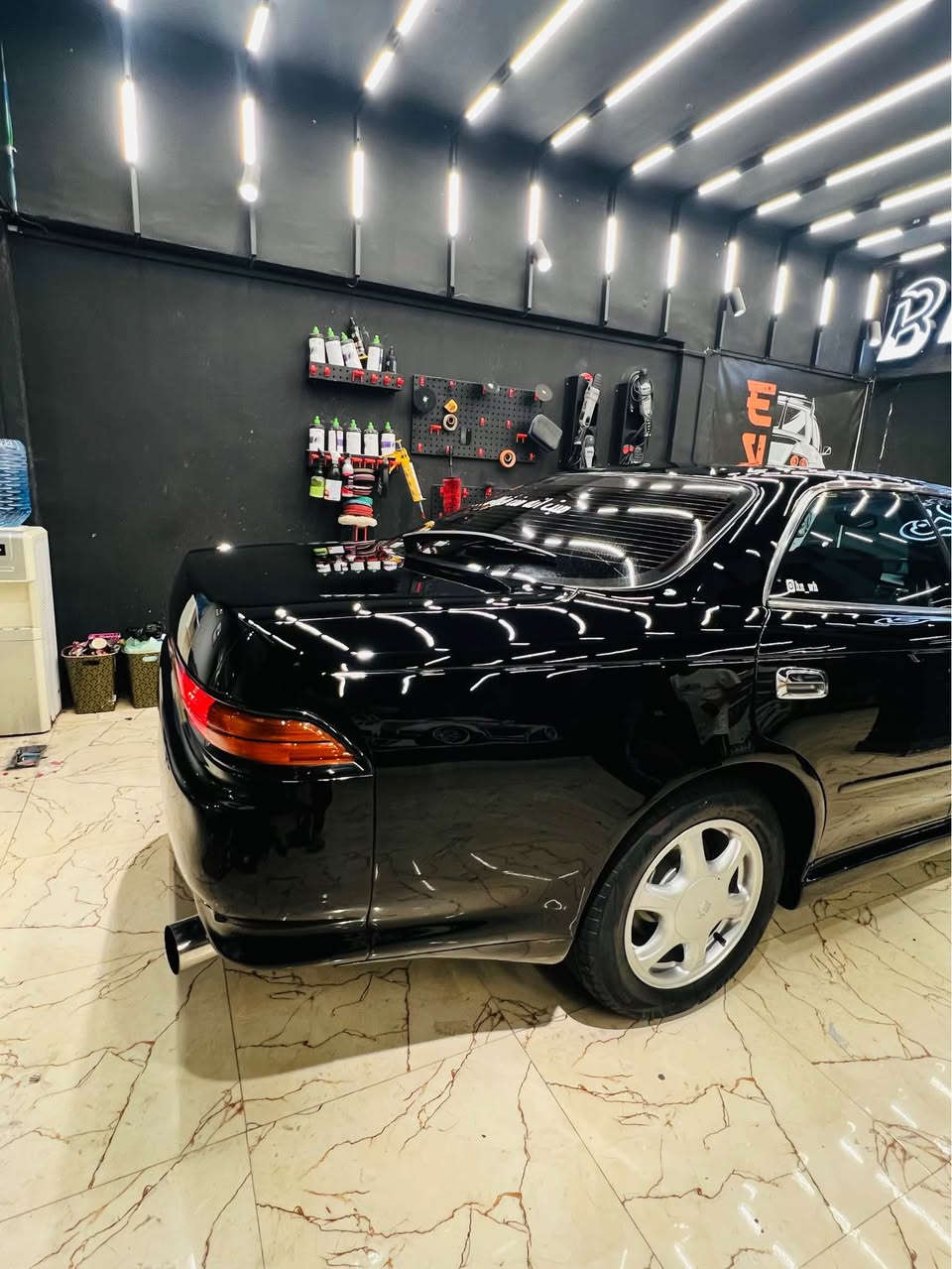 سلام عليكم مارك مديل 1996 كفاله سياره ضربه كص نقل جثه كفاله مصبوغه عام جماليه درجه اولى غرفه جديده مرايات شفط تخم تاير ويل تورير جديد شاشه سستم سماعات سنويه مامنتهيه سياره فقط مكينه بيه صوت بكن رقم تلفون *********** البصرة, العراق
