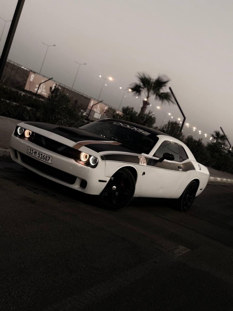 السلام عليكم
جالنجر 2017 sxt للبيع 
حادث امريكا وسونارها بالمنشور 
كلشي يخص الضرر موجود بالمنشور 
كير ومكينة كفالة 🤍
السعر 138 وبيها مجال حك الجية 
تجي تفحص وتكمل يلا اخصملك سعر 
ماخصم سعر بالتلفون 
السيارة بأسمي بغداد مشروع وطني تحويل ثاني يوم 
مكاني ديالى بعقوبة🍊
 موجود واتساب وماسنجر واسف على الاطالة🤍
***********

ملاحظة السيارة قبل اسبوع هزيتها وشلت اللزكات الي عليهة كلها هزة وفحص لل٢٨
