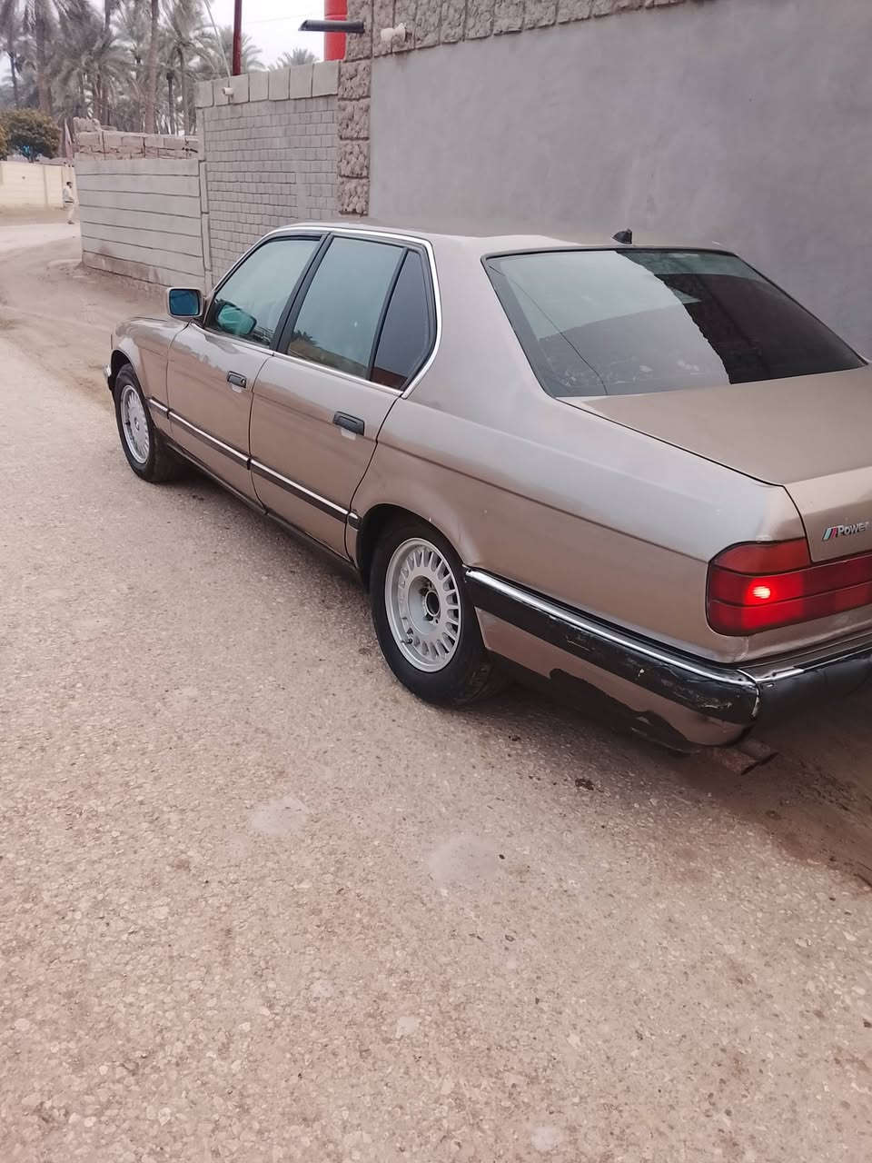 سلام عليكم بي أم 700 كير ومكينه وحداديه كفاله كهربائيات كله شغاله تخم تاير جديد سنويه ب أسمي صاعده هزه رقم بغداد العنوان بابل سعر 35 لاستفسار على هاذا الرقم ***********
