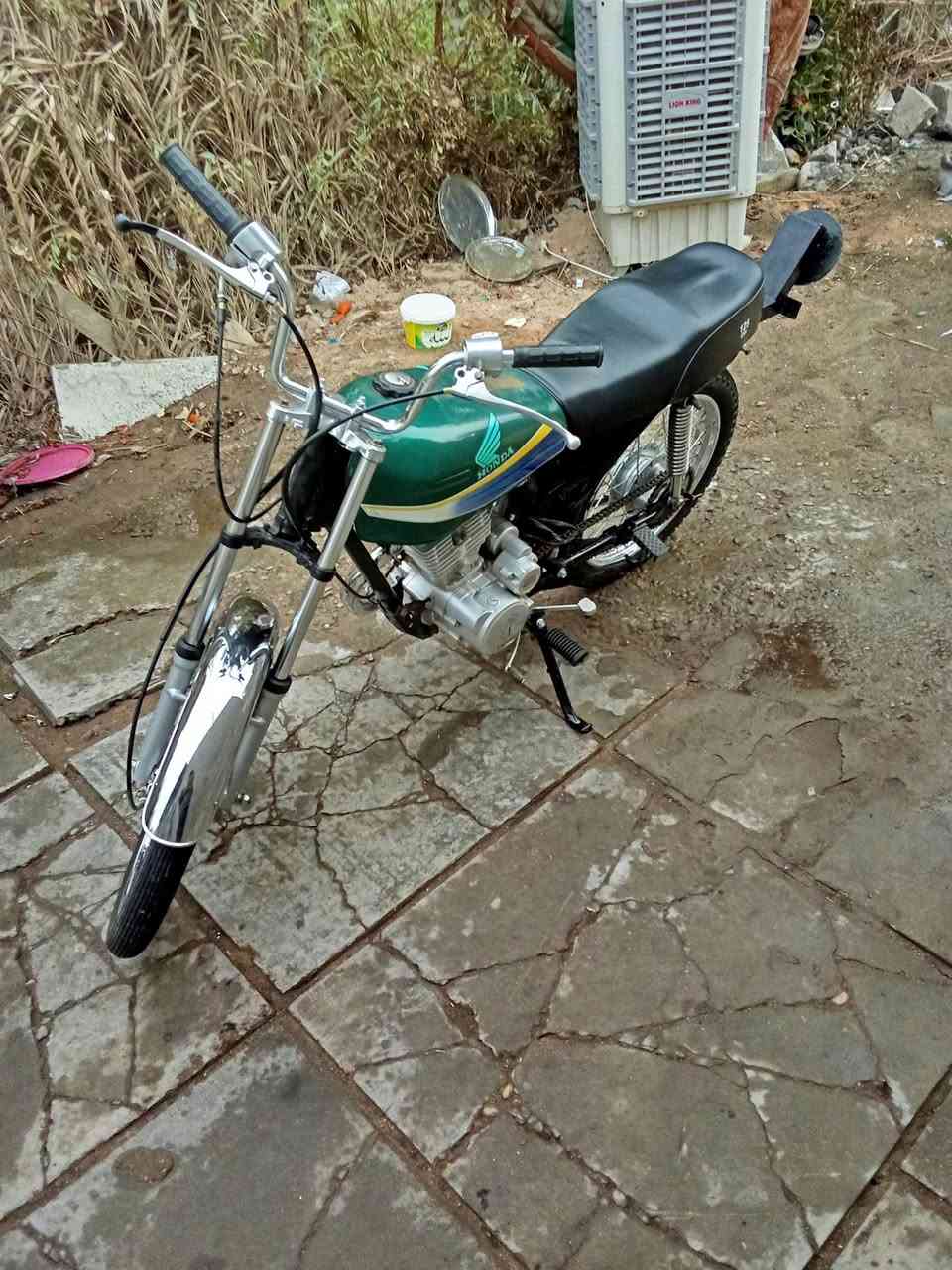 سلام عليكم 
دراجه مكينه خمسة للبيع بـ 320وبيه مجال


**إذا كنت صاحب هذا الإعلان وتريد حذفه لأي سبب، رجاءا أرسل رسالة إلى الدعم الفني**