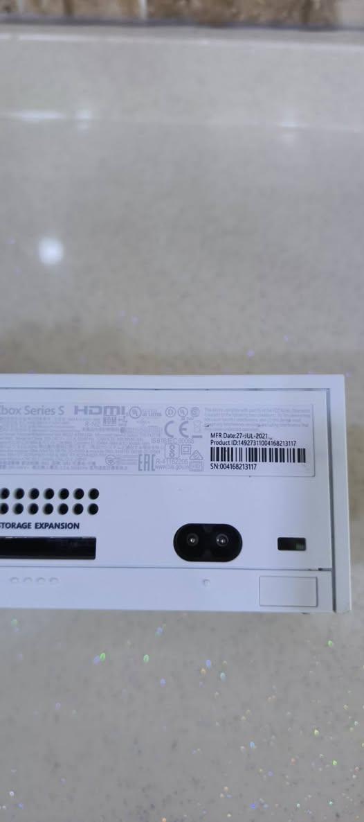 سلام عليلم جهاز xbox سيريس  S للبيع 512 GBجهازنضيف وشرط ما مفتوح ويزيد مو ديل 2021 عنوان كركوك السعر النهائى القفل ماليه 420الف رقم تلفون ***********  ***********
