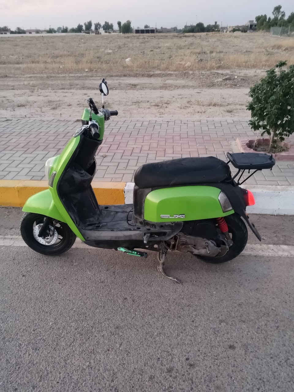 السلام عليكم
ماكس بوليسي كله بلادي مبدل بس ولفات بوشه بلاديه تخم تاير جديد دبلات جدد كهربائيات كلها شغاله دراجه احلى من الصور وماناقصها برغي واحد السعر 400 وبيها مجال حك الجيه  مكلف بالنشر للاتصال عالرقم *********** *********** مكان الدراجه ناحيه الاسحاقي مركز الناحيه
