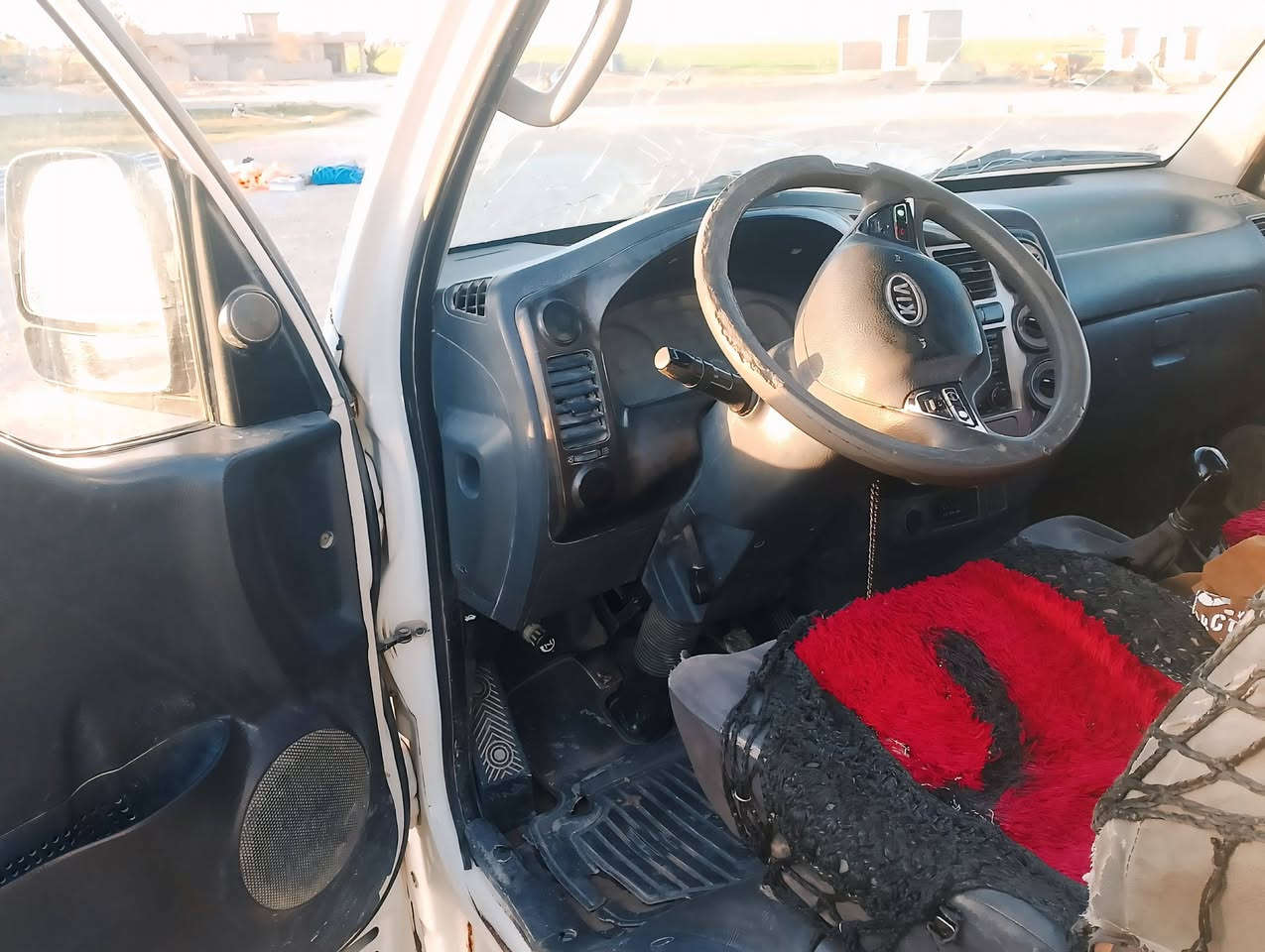 السلام عليكم
كيا (عموشه) للبيع التفاصيل :-
1:- موديل 2013 .
2:- سنوية مجددة لعام 2028 .
3:- تحويل مباشر .
4 :- تبريد شغال .
5:- السعر 95 ورقة وبيهه مجال .
:-الاتصال على الرقم التالي‏‪‪0782 583 5053
