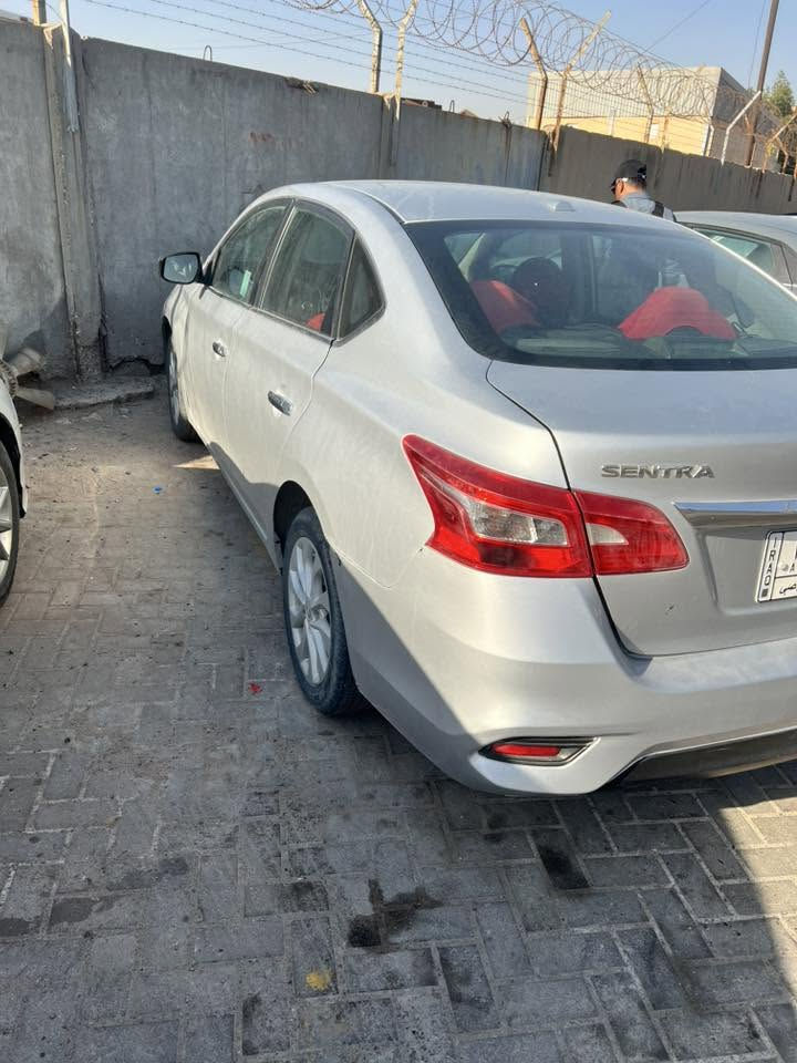 نيسان سنترا مديل 19sv
فول مواصفات عدى الفتحه
رقم بصره باسمي 
مكينه وكير مكفولات 
بيها صبغ اربع قطع اثر شخوط 
السعر 93$
***********

