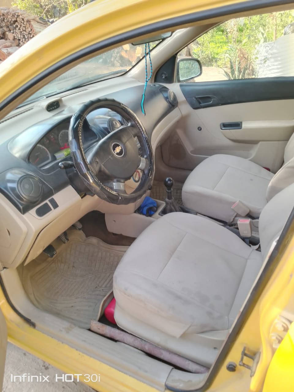 سلام عليكم للبيع افيو موديل ٢٠١١ محرك ١٦٠٠ خليجي مفتوح السياره مصبوغه عام بيه ضربه الجاملق الخلفي عكس السايق اوجاملق امامي جهت السائق رقمه بغداد سنويه جديده لل٢٩ السعر ٥٥ اوبيه مجال الشراي حياه الله والماتعجبه يشتري احسن منه انشالله اوبيه نقوصات بصيطه مكاني كربلا للتصال ***********
