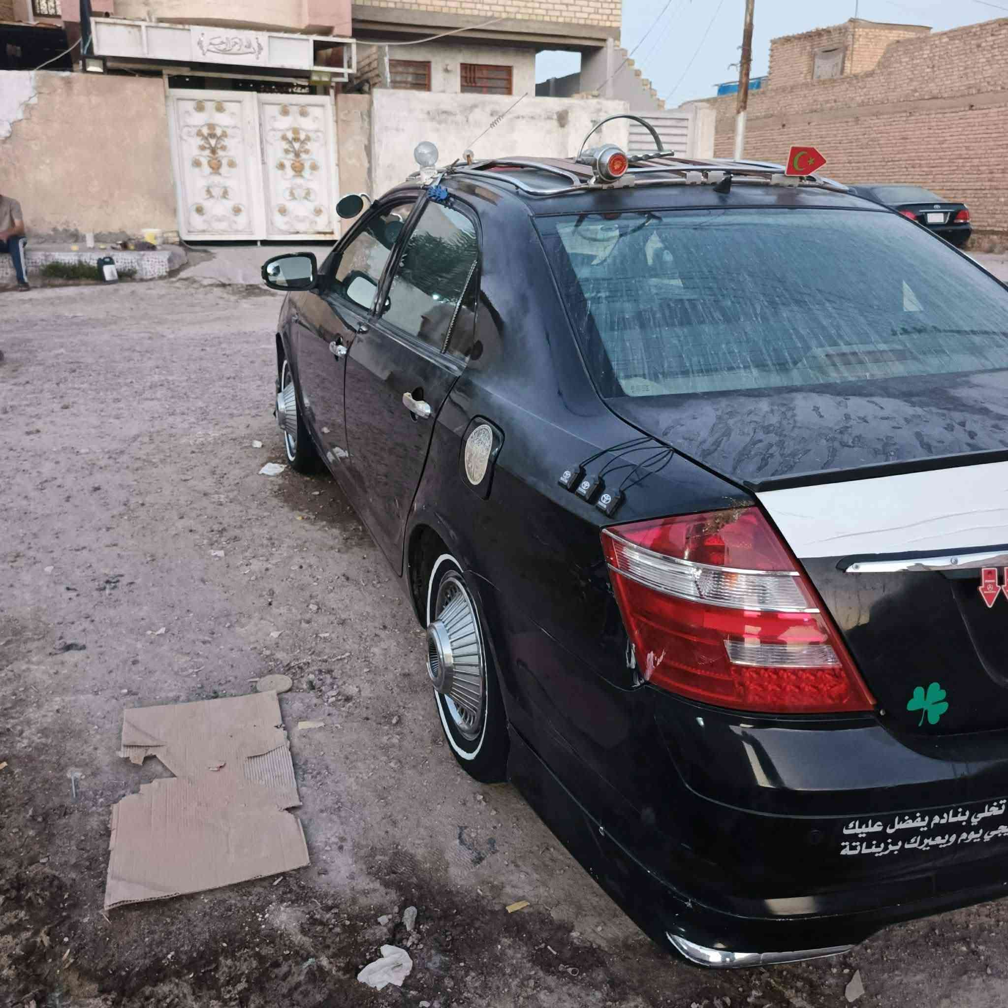 سلام عليكم جيلي موبل كير ومكينه مكفولات تبريد كامل بس كنبريسر بي ضعف فقط حداديه امامي خلفي جديد وخير من الله السياره كهرباياته كله عل بلاد دوشمه عامه تنته ورضيه وكشنات وبطاين سستم سماعات شاشه اندرويد كامره تحكم مري حساسات خلفيه سنتر لوك سياره مال جناي موديل 2013 رقم قادسيه الماني سياره لا ضربه ولا تلديل ولا صبغ بس تعمير هلالات وهاهيه هاي تفاصيل سياره كليته لحد يكلي شبيه مابيه وسعر سياره 48 وبيه مجال للطيبين  مكان سياره بغداد سبع البور ***********
