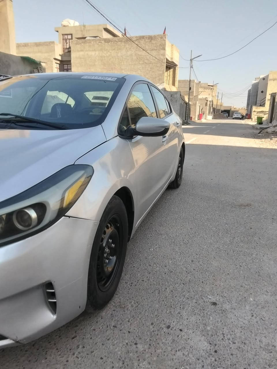 السلام عليكم البيع فورتي وارد امريكي سياره نضيفه مال جناي غير متواجد عل فيس اتصال *********** تحياتي الجميع

