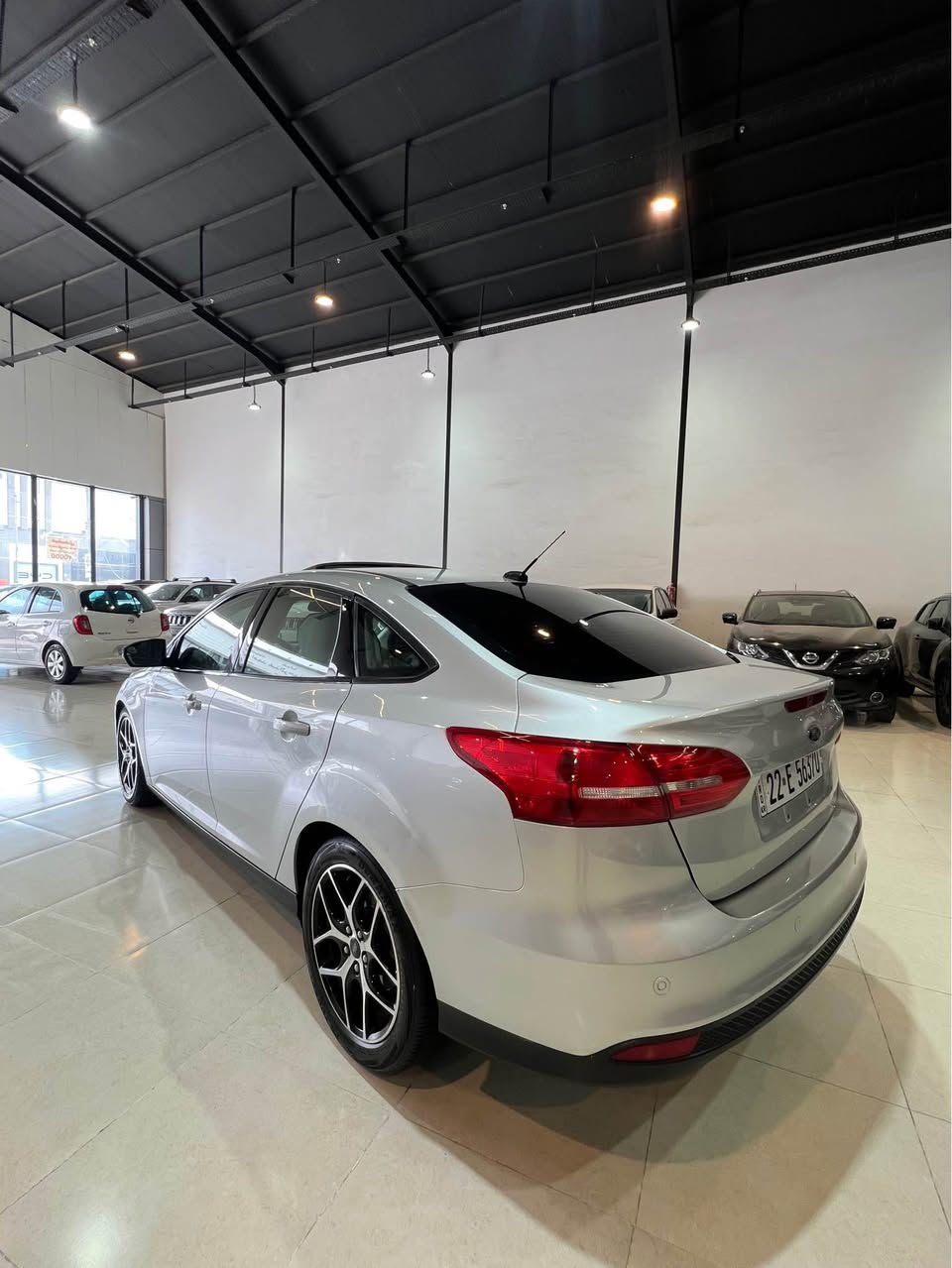 فوكس موديل ٢٠١٧
مواصفات SEL
رقم و سنوى و هزه نوئ
مكينه و گير و كاره باييات به شه رت 
پيش و پشت كه پس 
٣ پارجه ى بوياخه و كه ميك به س پيش سلايدى تعديله
سه ياره كى زور جوان و خاوين و جاهزه هيج مسرفى تيدانيه 

نرخيكى هه رزان و گونجاو ته نها 86 $ وه ره قه و كه ميك مه جال 
*********** موبايل أربيل, العراق
