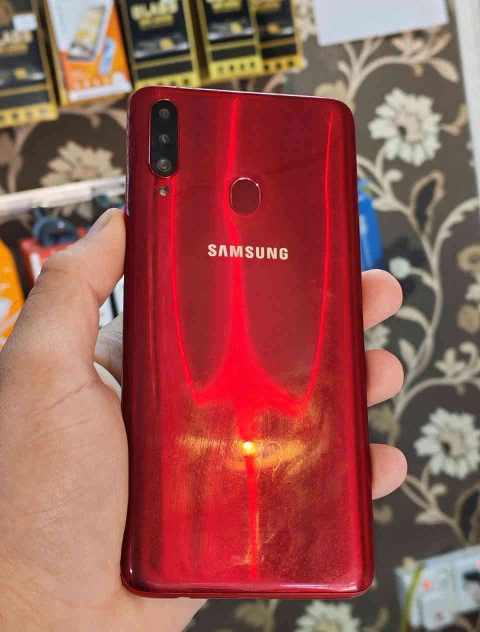 Samsung A20
💰 السعر: 55 ألف فقط
📱 الذاكرة: 32GB
🔧 الشاشة: مستبدلة شاشة أصلية
✨ الحالة: الجهاز نظيف جداً كما موضح بالصور
📍 العنوان:
حديثة – بروانة – شارع العلاوي
مجاور مطعم أصل الكرم
📞 للتواصل واتساب:
***********
