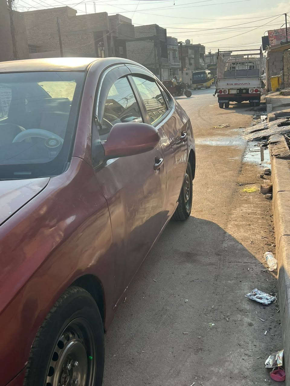 سلام عليكم الانتر 2009 وارد امريكي مكينه 2000 بيها جاملغ خلفي وجاملغ امامي عنوان حي اور السعر 73 وبيها مجال الطيبين رقم صاحب سياره ***********
