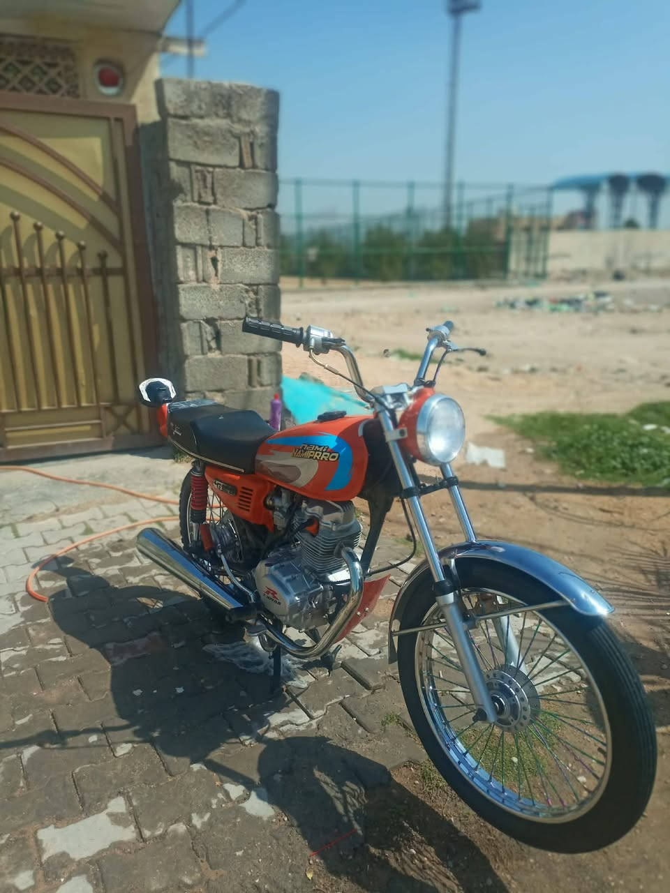 السلام عليكم للبيع 
دراجه اربعه كير اوراق اصولي مال ارشه مديل 20 تعمير 23 دراجه مكفوله كفاله عامه مكاني كربلاء السعر 550وبيهه مجال استفسار اكثر اتصال ***********
