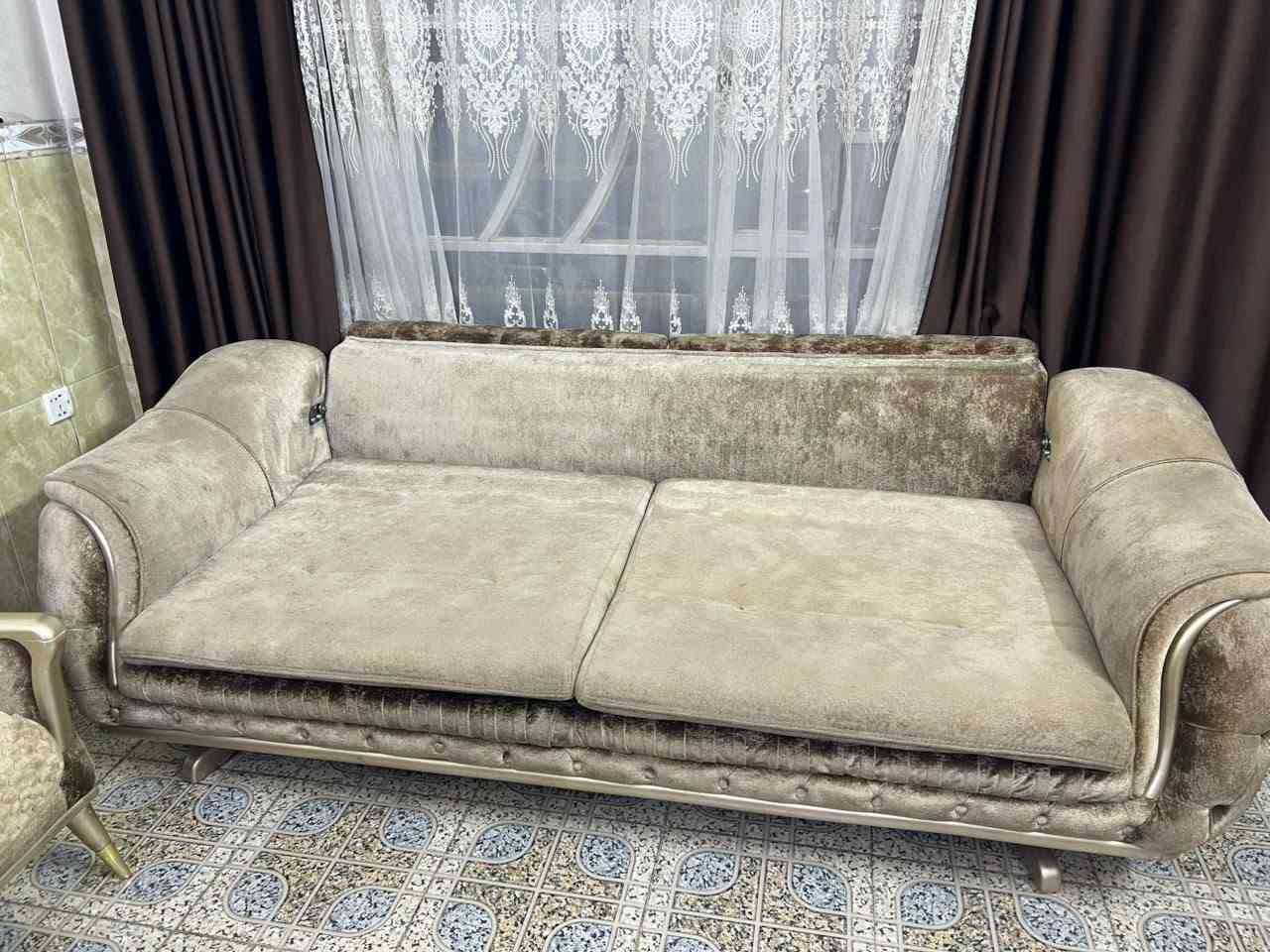 السلام عليكم
تخم للبيع 8 مقاعد ويستعمل سرير مستخدم قليل نضيف جديد سعر البيع مليون وخمسميه وبي مجال مكاني المشتل
***********
