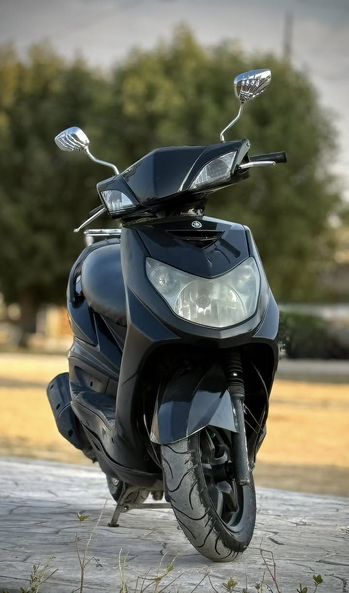 سكنس فحل كابريتر الدراجة جديدة من كلشي ومكفولة كفالة عامة جيب فيتر افحص الحد متمل وديهة وين ميعجبك افحصهة طبيعي شلعة معدل بريكات كهربائيات كلهة فول مصور الدراجة فديو من التشغيلة ولمحرك وصوت وكلشي الي يحب يراسلني واتساب هم ادزة الة ماشية 20 الف الدراجة كلش حلوة وملاحضة ‼️ اي ختلاف بلحجي او بصور تجي تاخذ الدراجة وكراويك مني حتلو بشخط او بحرف ولتكلي شبيهة نقص مابيهة نص نقص كاملة مكملة وبل عافية عل ياخذهة( كفالة عامة )السعر 775  مكاني بغداد البياع ***********
