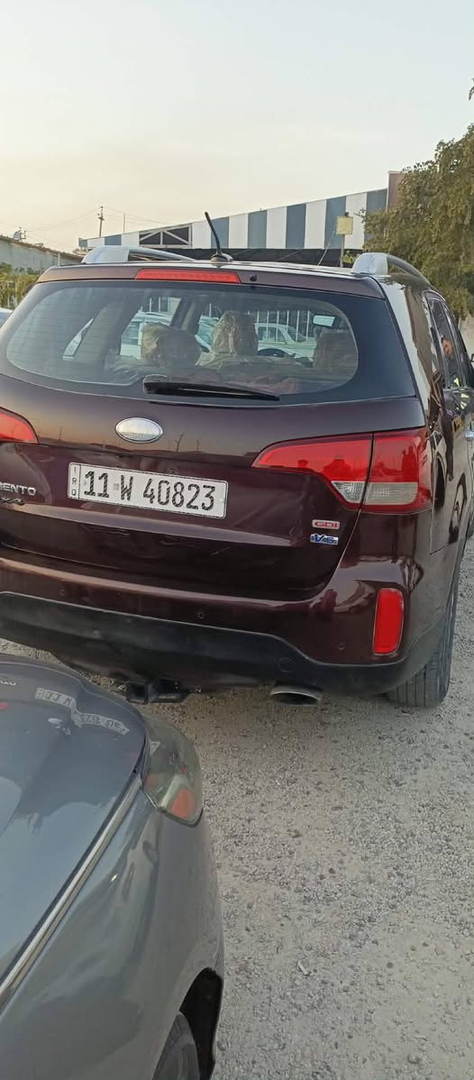 سورنتو 2014 امريكي 6 سلندر
7 راكب 
ضرر جاملغ امامي ايسر فقط 
رقم بغداد بأسمي 
تحويل ثاني يوم 
استفسار
***********
