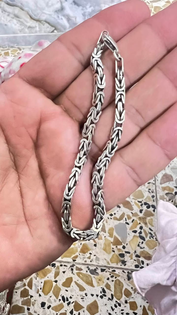 سوار فرعوني جديد ماملبوس ابد وزنه ١٩ غرام مراوس فقط بسوار اكثر وزن ونتفق ع الفرق


**إذا كنت صاحب هذا الإعلان وتريد حذفه لأي سبب، رجاءا أرسل رسالة إلى الدعم الفني**