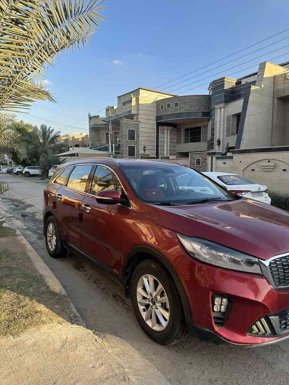 كيا سورنتو 2019
وارد امريكي ماشيه 58 الف ميل 
بيها قطعتين بنيد وجاملغ السايق 
4 سلندر 
180 وبيها مجال 
المكان : بغداد السيديه 
***********
