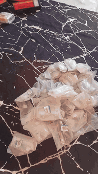 بك لايتات • يدات وسكنات • تفصيخ بونتيشا