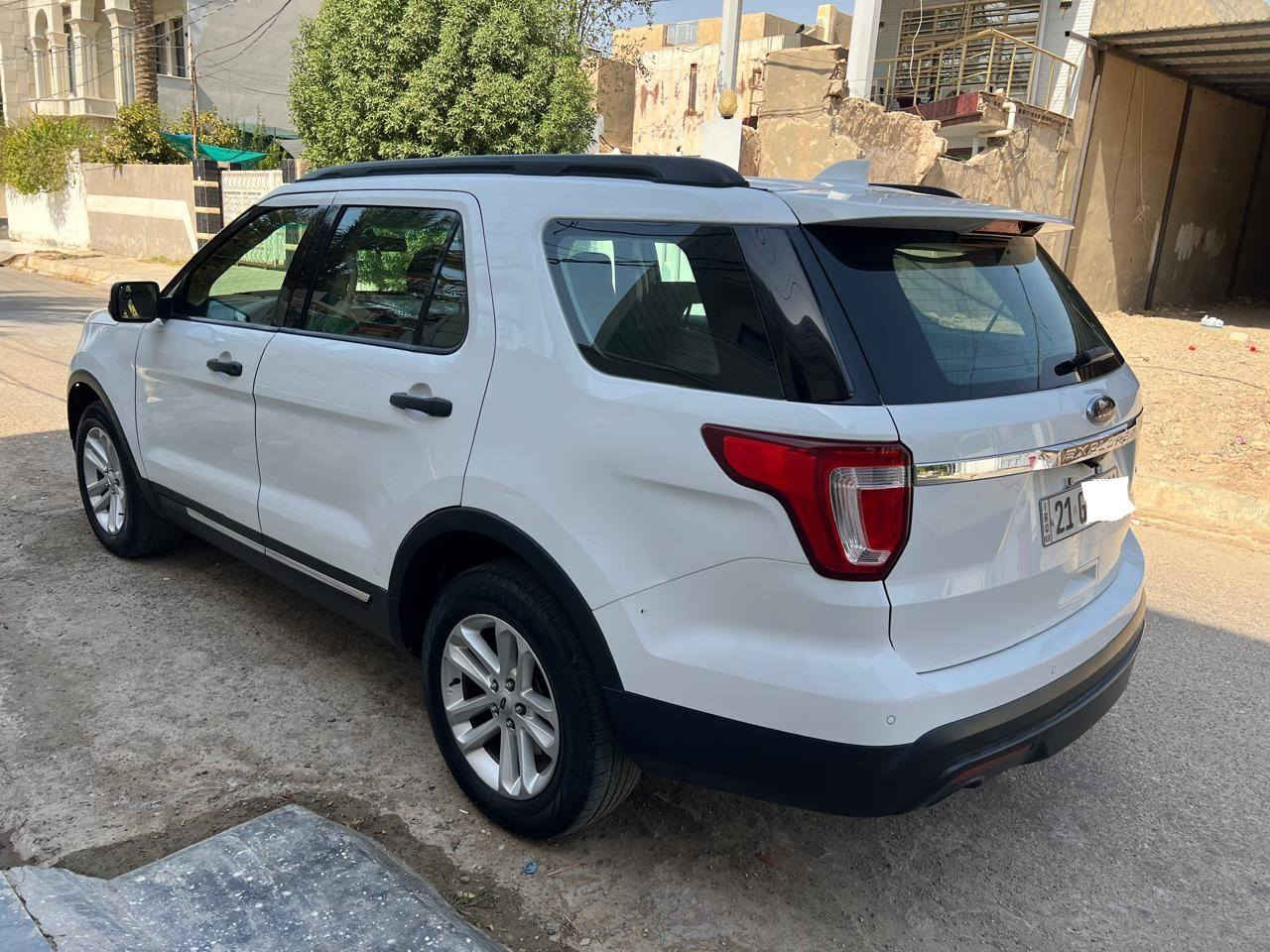 السلام عليكم
فورد اكسبلور 2016 خليجي
 كفاله عامه بارد بسيط مكينه كير كفاله صدر تاير نضيف مكفوله وجاهزه من جميع النواحي تبريد ثلج سبعه راكب
رقم سليمانيه انكليزي الجديد 

ماشيه 150 الف حقيقي

سعر 187 بيها مجال

عنوان ديالى المقداديه

***********

***********
