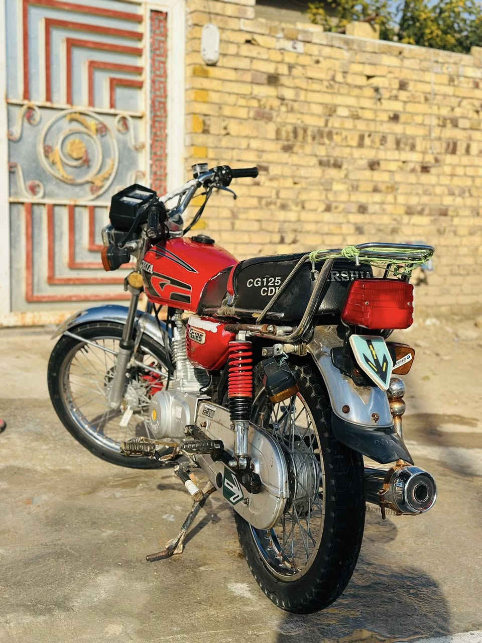 سلام عليكم دراجه للبيع موديل 2022 أوراق مكفوله شراي اتصل ***********
