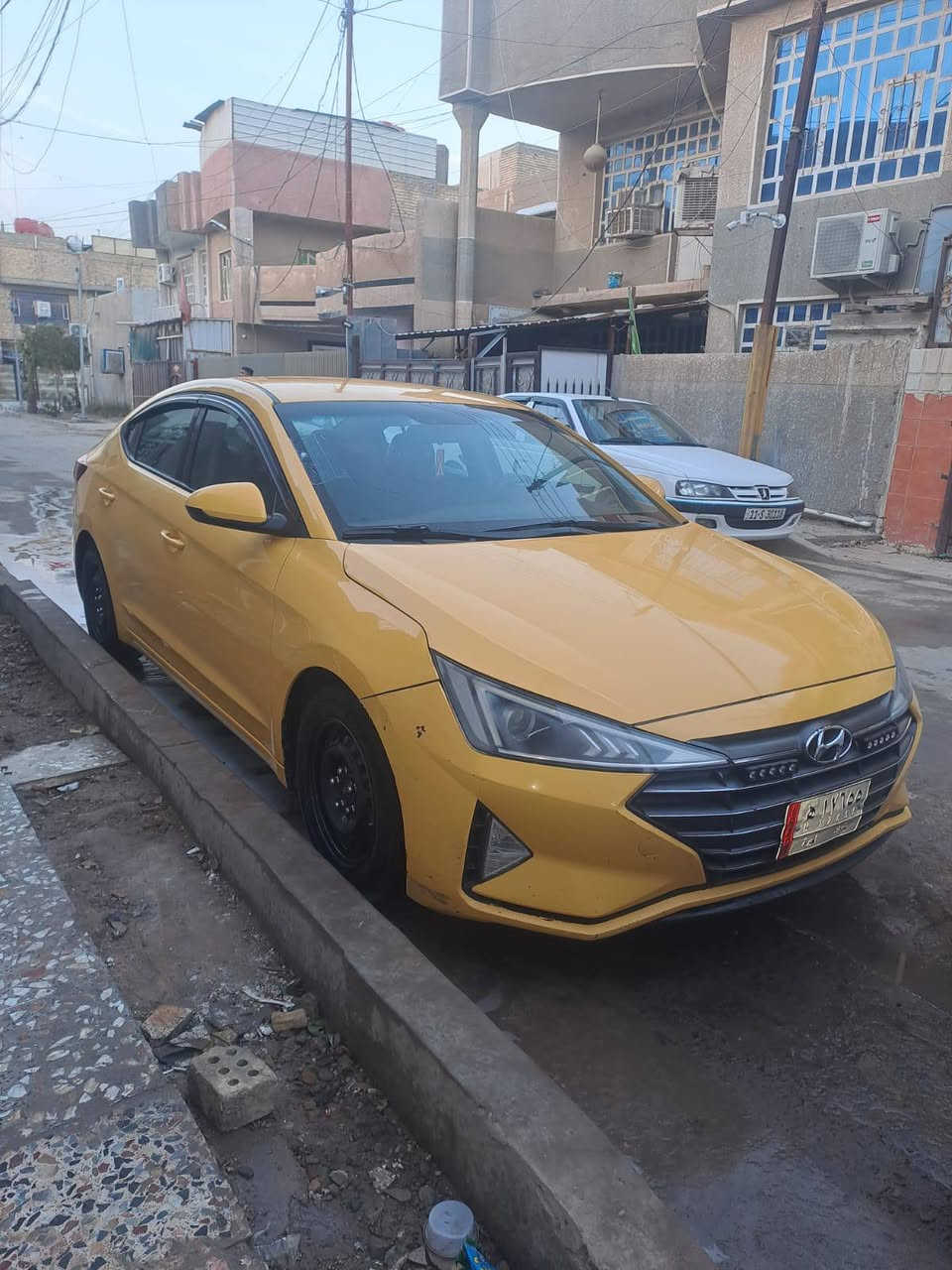 سلام عليكم
النترا 2019 
وارد امريكي نص فول 
مكينة 2000دوش 
كير AT
ماشية 135
بغداد 
السعر 140
***********
