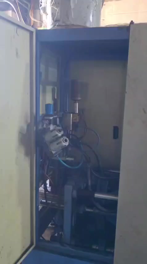 لدي مجموعة من مكائن متوفر لي بيع مستعمله نظيفه و اسعار جيده
لي تواصل رقم هاتف ***********
