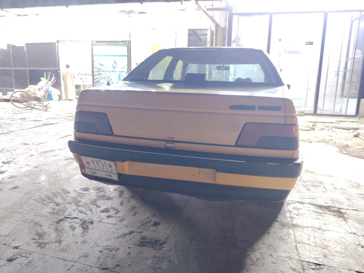 بيجو 405 GLX موديل 12 سياره جاهزه رقم بغداد تحويل شوكت ما يعجبك  كير مكينه حداديه  كهربائيات كلها شغاله سنويتها بعدهي مساقطه داخلها نضيف عليها غرامات وهيئه ينزل من سعرها مكانها بابل الشراي يتصل ويشلع العيون المو شراي لا يتعبني ***********
