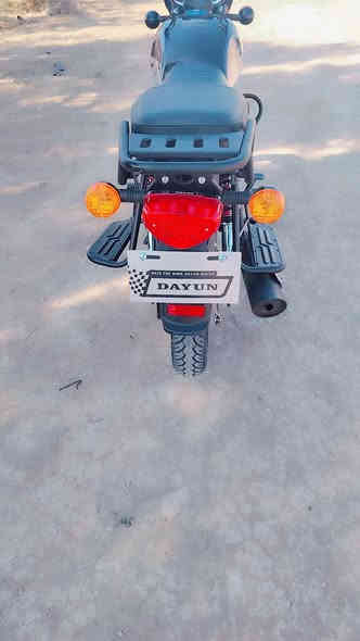 دايون نفخ للبيع موديل 26
وراق سكنر محرك ميتين مكفول كفاله عامه شرط انظف من الصوره السعر 1600 وبيه مجال الشراي يتصل على الرقم ***********
